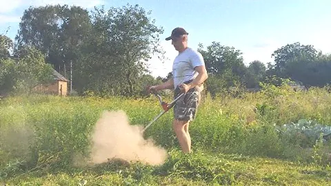 Этот нож я с мотокосы теперь не снимаю